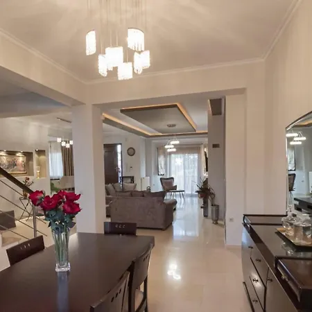 Anastazia * 帕拉利亚狄奥尼索