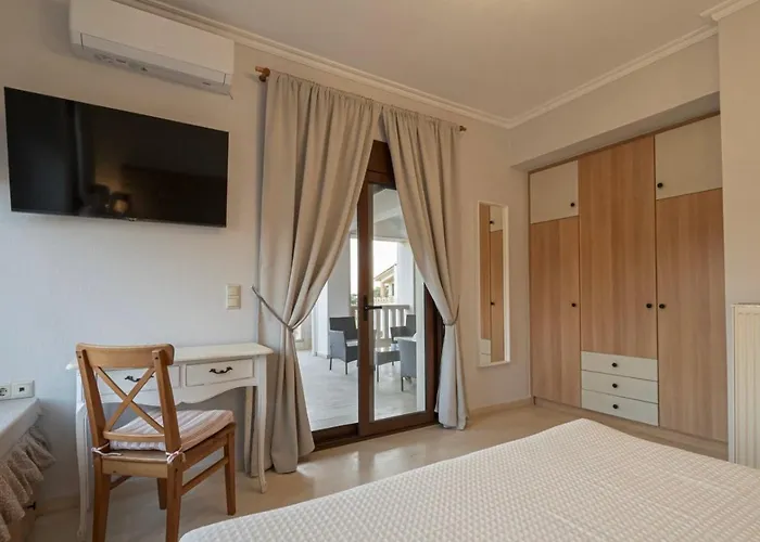 Anastazia * Paralia Dionisiou